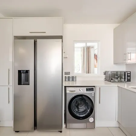 3 Bed Luxe And Cosy Maryleborne Retreat Apartment *