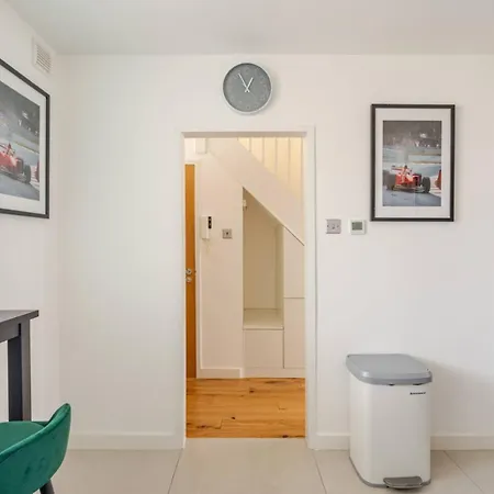 Apartment 3 Bed Luxe And Cosy Maryleborne Retreat London
