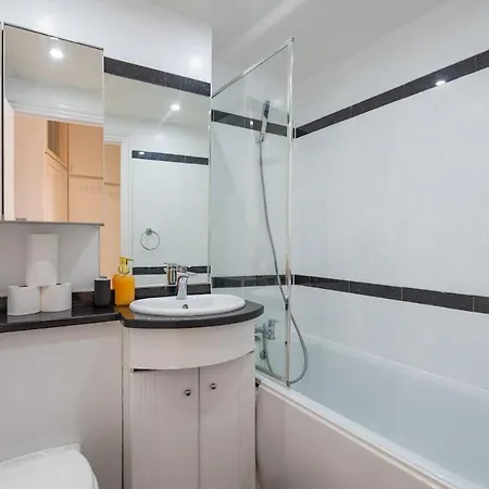 Comfy Flat Near Portobello Road