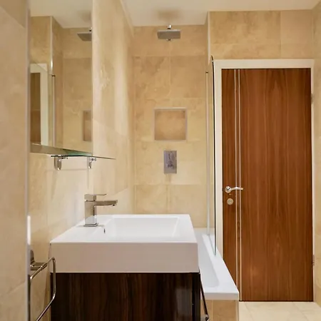 Apartment Chelsea Prime Location