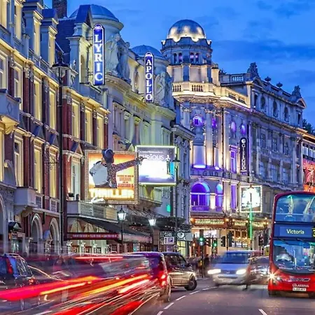 Notting Hill 2 Bed Flat - 5 Min To Portobello Road * London
