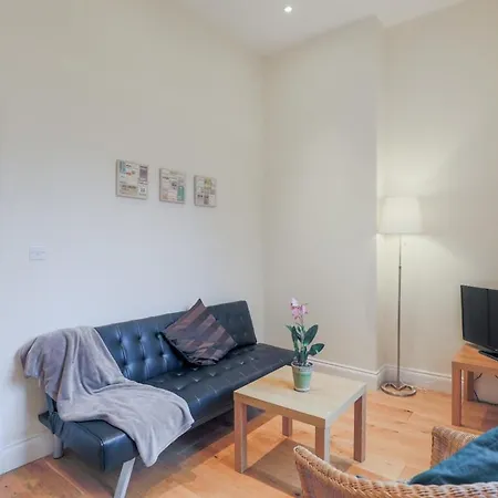 Notting Hill 2 Bed Flat - 5 Min To Portobello Road Apartment *