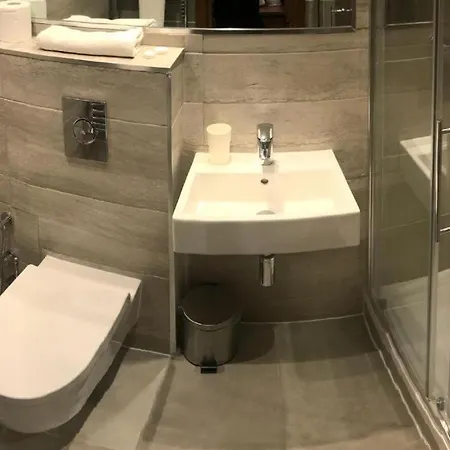 Hotel The Chapter Hotels- Leisure