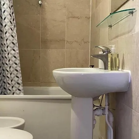 Entire Flat Notting Hill, Apartment