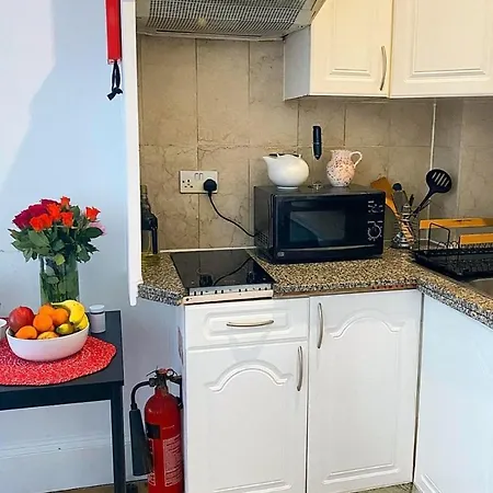 Entire Flat Notting Hill, Apartment