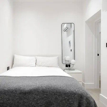 Luxury 2 Bedroom In *