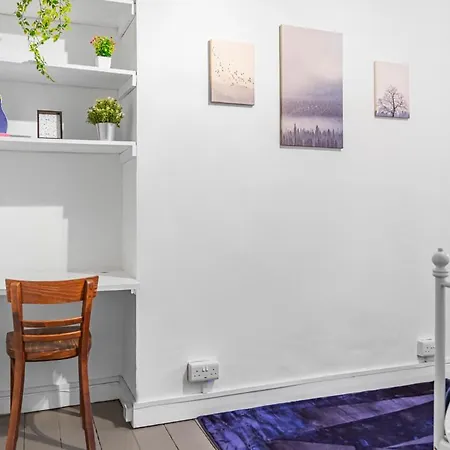 Apartment Camden Escape London