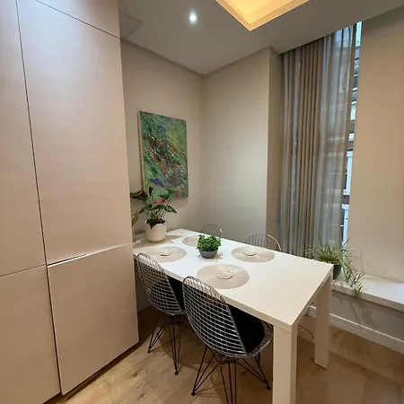 Covent Garden Modern Luxury Sleeps 5 * London
