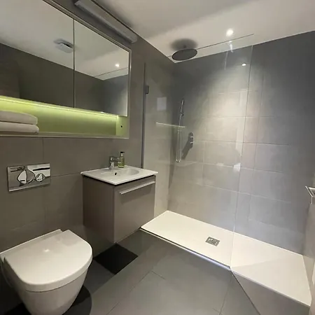 Luxury In Westminster *
