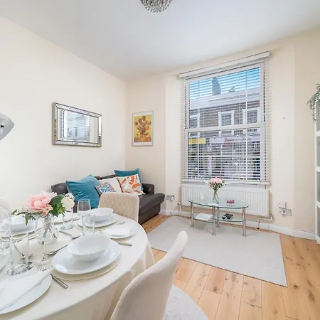 Charming & Modern Apartment, Heart Of Notting Hill, Prime Location, Close To Kensington Palace & Oxford Street Apartment *