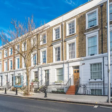 Charming & Modern Apartment, Heart Of Notting Hill, Prime Location, Close To Kensington Palace & Oxford Street London