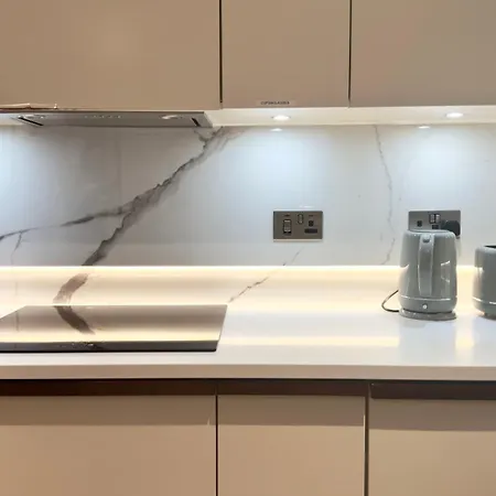 Luxury 2 Bedroom Edgware Road By Wild London