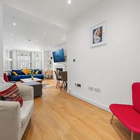 Holland Park Flat, 2bed 2bath, Breakfast, Lgf Apartment London