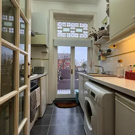 Ninas Flat * London