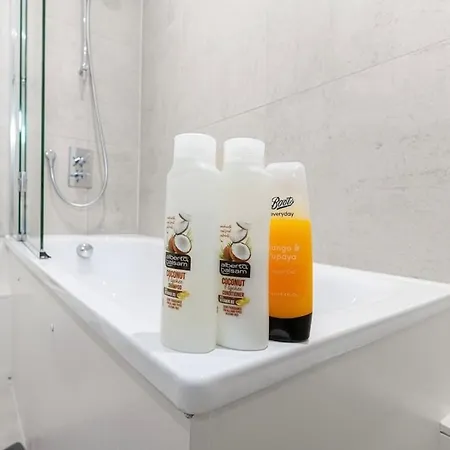 Air Conditioned Luxstay Mayfair *