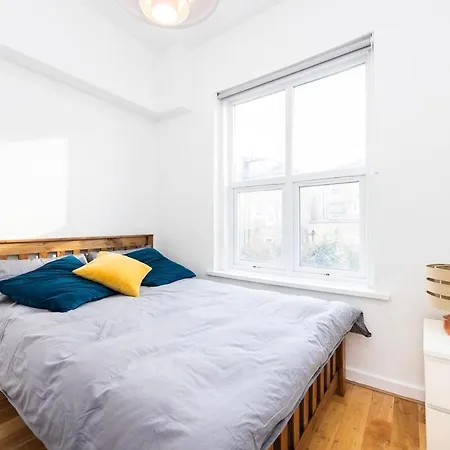Spacious Islington *