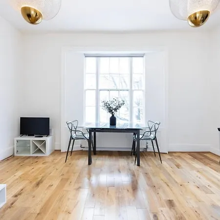 Spacious Islington * London