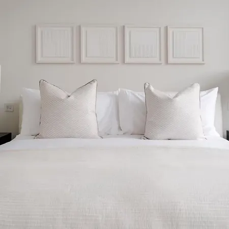 Exquisite Single-level Knightsbridge Flat Wlift Apartment *
