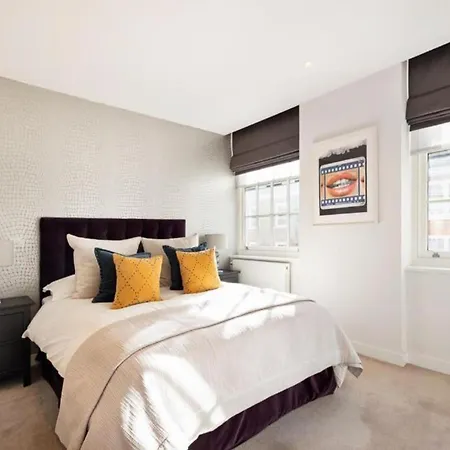 Mayfair Penthouse Location Sleeps 6 Apartment London