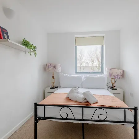 Apartment Contemporary 3bd Flat Close To Regents Canal *