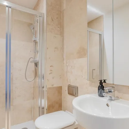 Apartment Contemporary 3bd Flat Close To Regents Canal