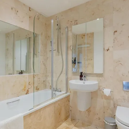 Contemporary 3bd Flat Close To Regents Canal London