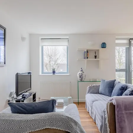 Contemporary 3bd Flat Close To Regents Canal * London