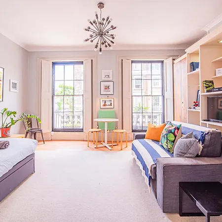 Picturesque Flat In Camden Town Apartment London