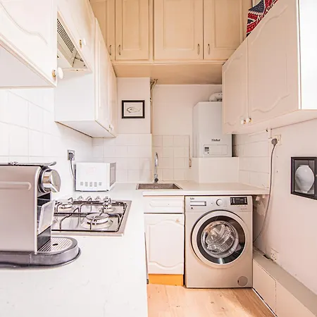 Picturesque Flat In Camden Town Apartment London