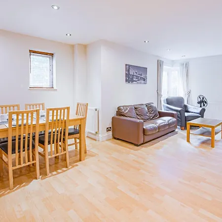 Apartment Homely 2 Bedroom Flat Near Tower Bridge