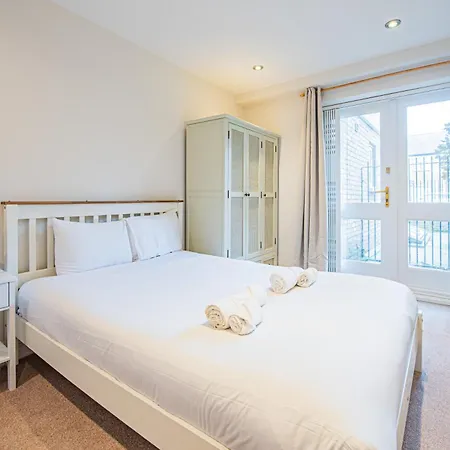 Homely 2 Bedroom Flat Near Tower Bridge Apartment London