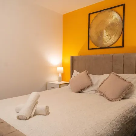 The Hideaway Apartment *