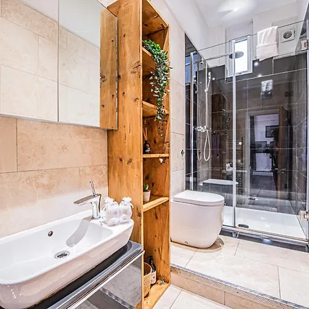 Spacious Bright In Romantic Notting Hill