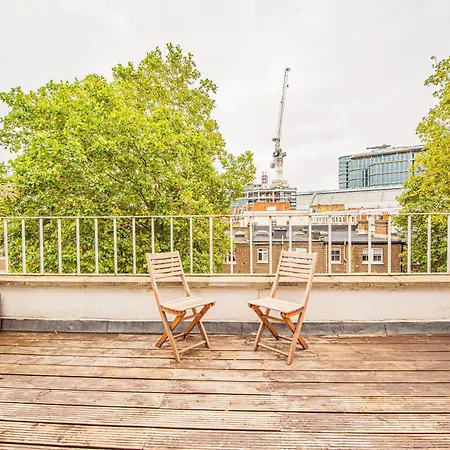 Apartment Stylish Flat Near Kensington With Spacious Balcony
