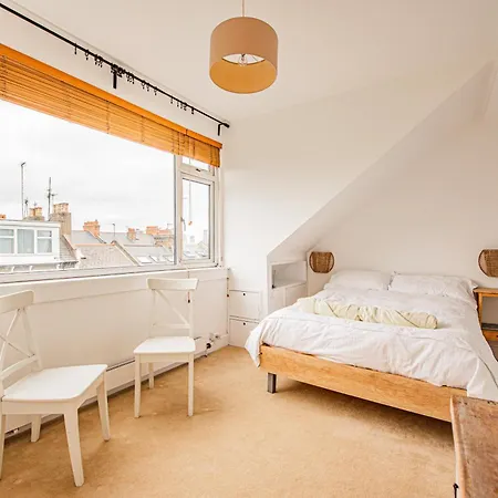 Stylish Flat Near Kensington With Spacious Balcony Apartment *