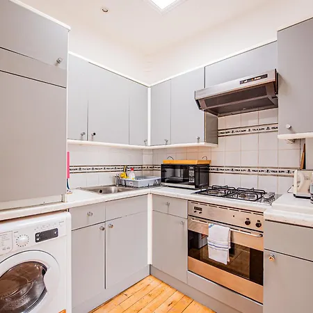 Stylish Flat Near Kensington With Spacious Balcony Apartment *