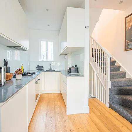 Apartment Charming 1-bed Next To Portobello & Notting Hill *