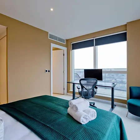 Apartment Luxury 360 Penthouse With Gym & Parking *