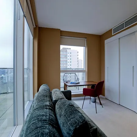 Luxury 360 Penthouse With Gym & Parking *