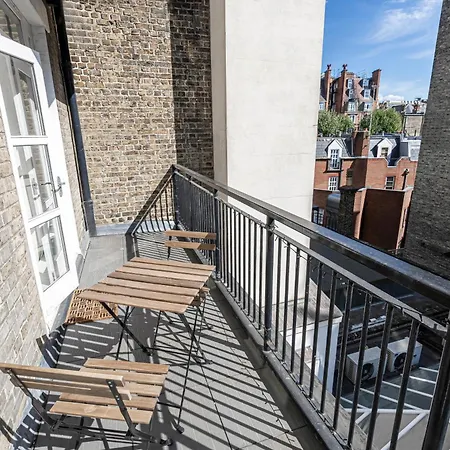 Kensington Apartment London