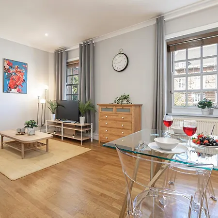 Kensington Apartment London