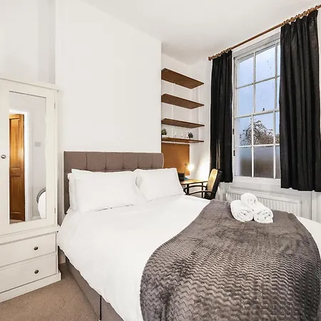 Boho 3-bed With Garden In Camden Next To Tube 런던