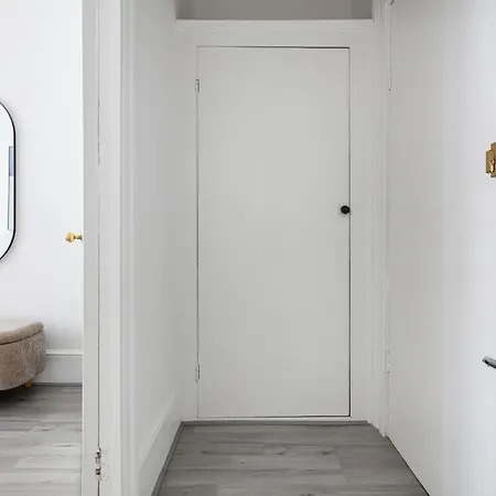Experience Kensington Class In 2bd *