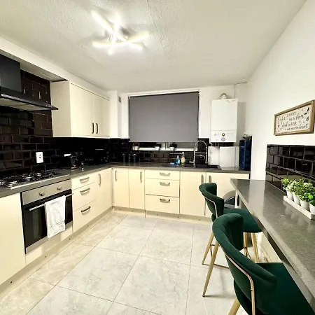 4 Bedroom Maisonette Camden Islington