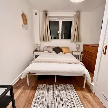 4 Bedroom Maisonette Camden Islington Apartment London