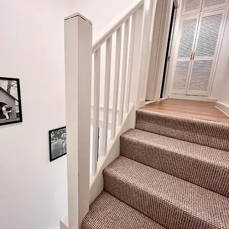 4 Bedroom Maisonette Camden Islington Apartment London