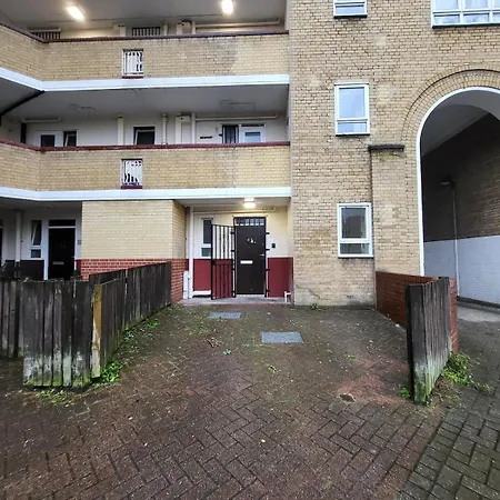 4 Bedroom Maisonette Camden Islington * London