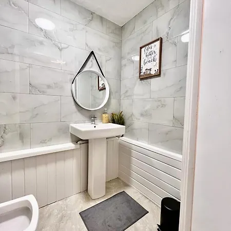 4 Bedroom Maisonette Camden Islington * London