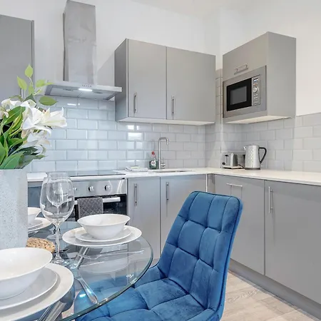 Avenir Heights By Mcf Apartment