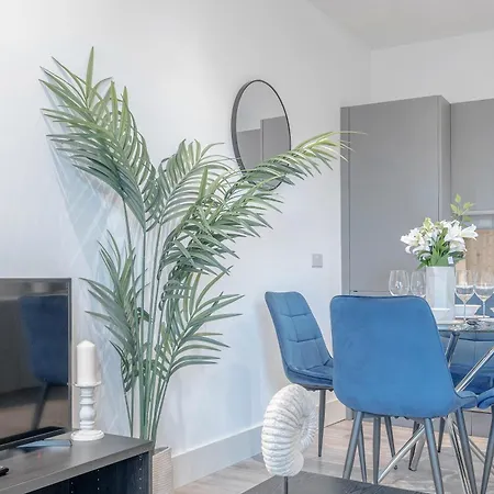 Apartment Avenir Heights By Mcf Coulsdon